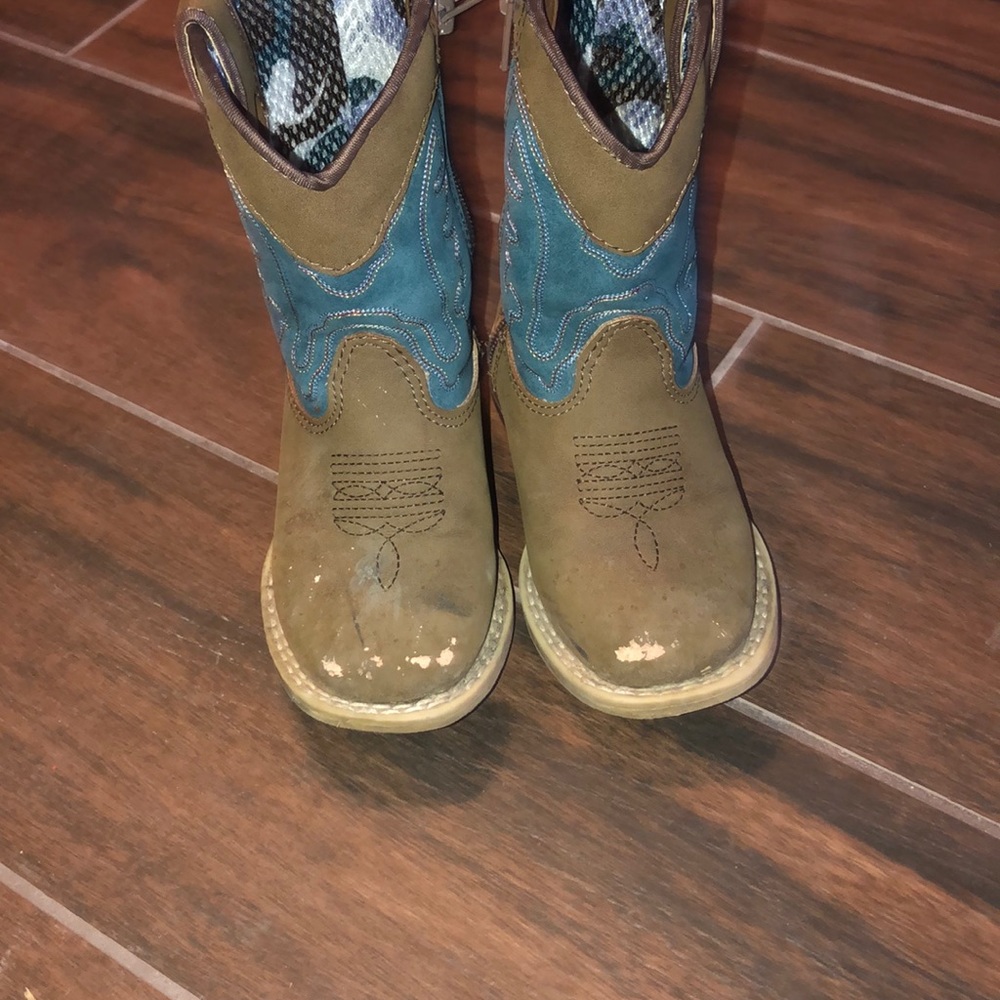 Boys cowboy boots